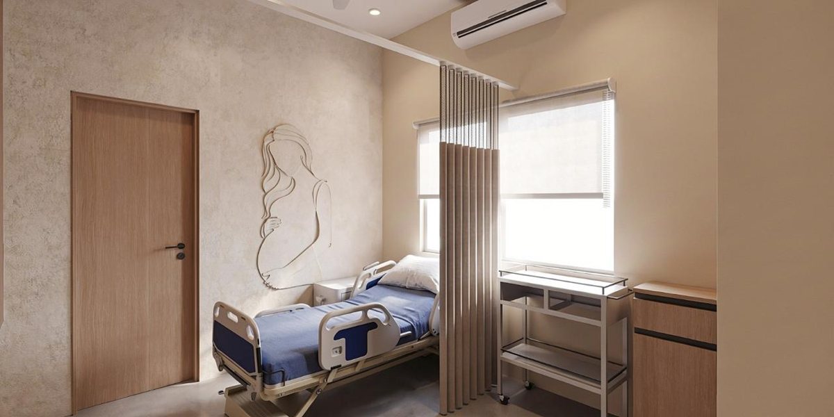 Private patient room at Arkkaya Women's Hospital, Visnagar
